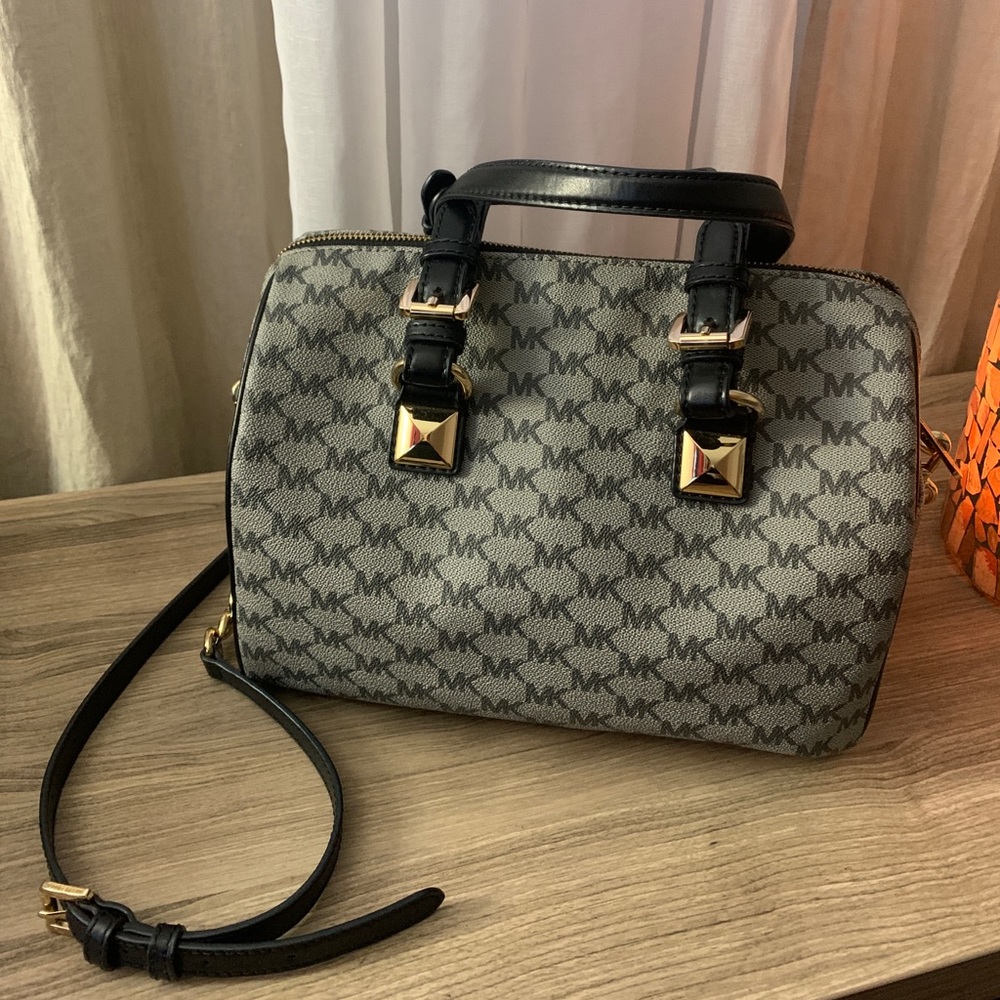 MICHAEL KORS Grayson Satchel Handbag - Authentic